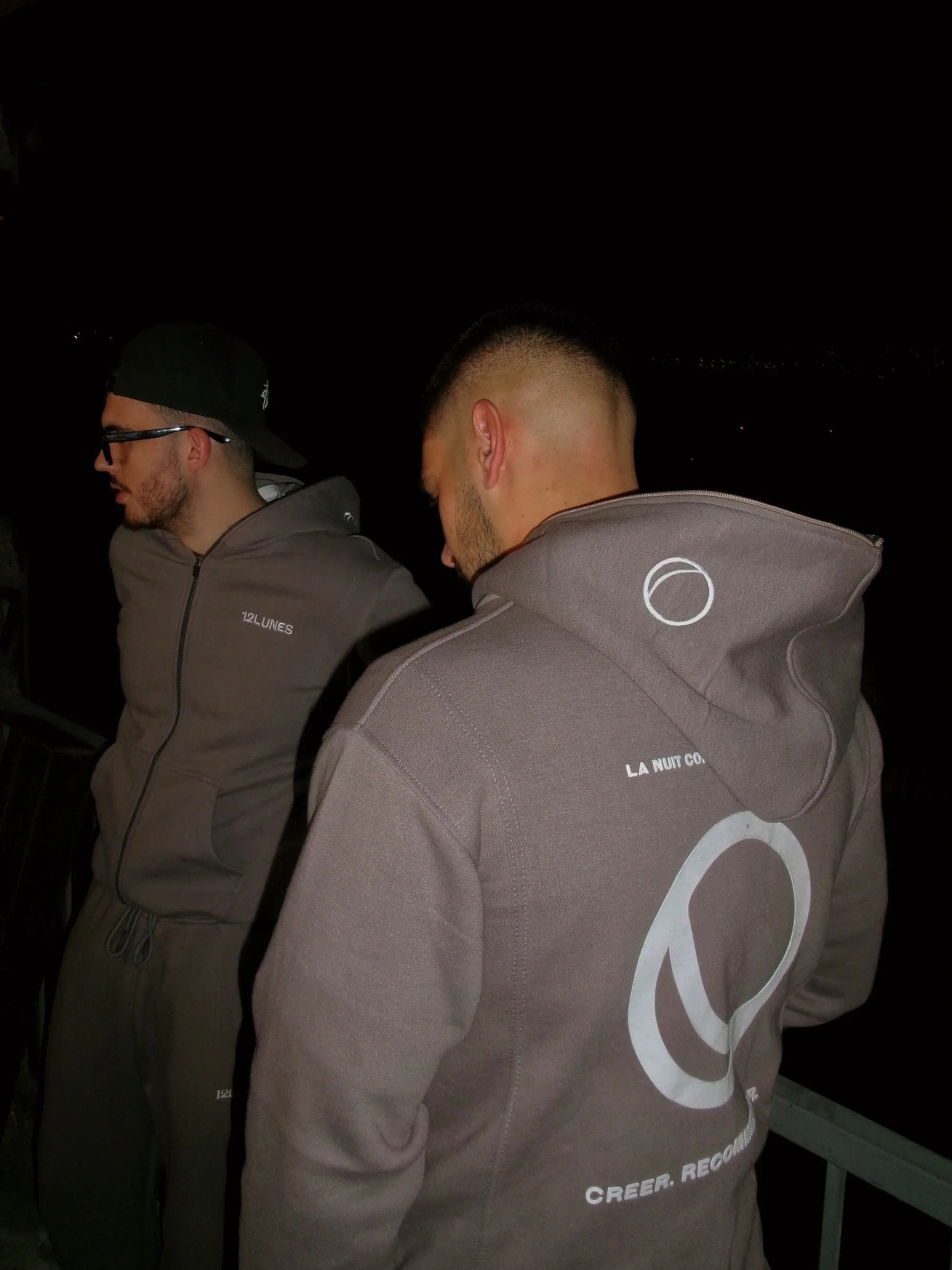 Streetwear : histoire, culture et comment adopter ce style urbain