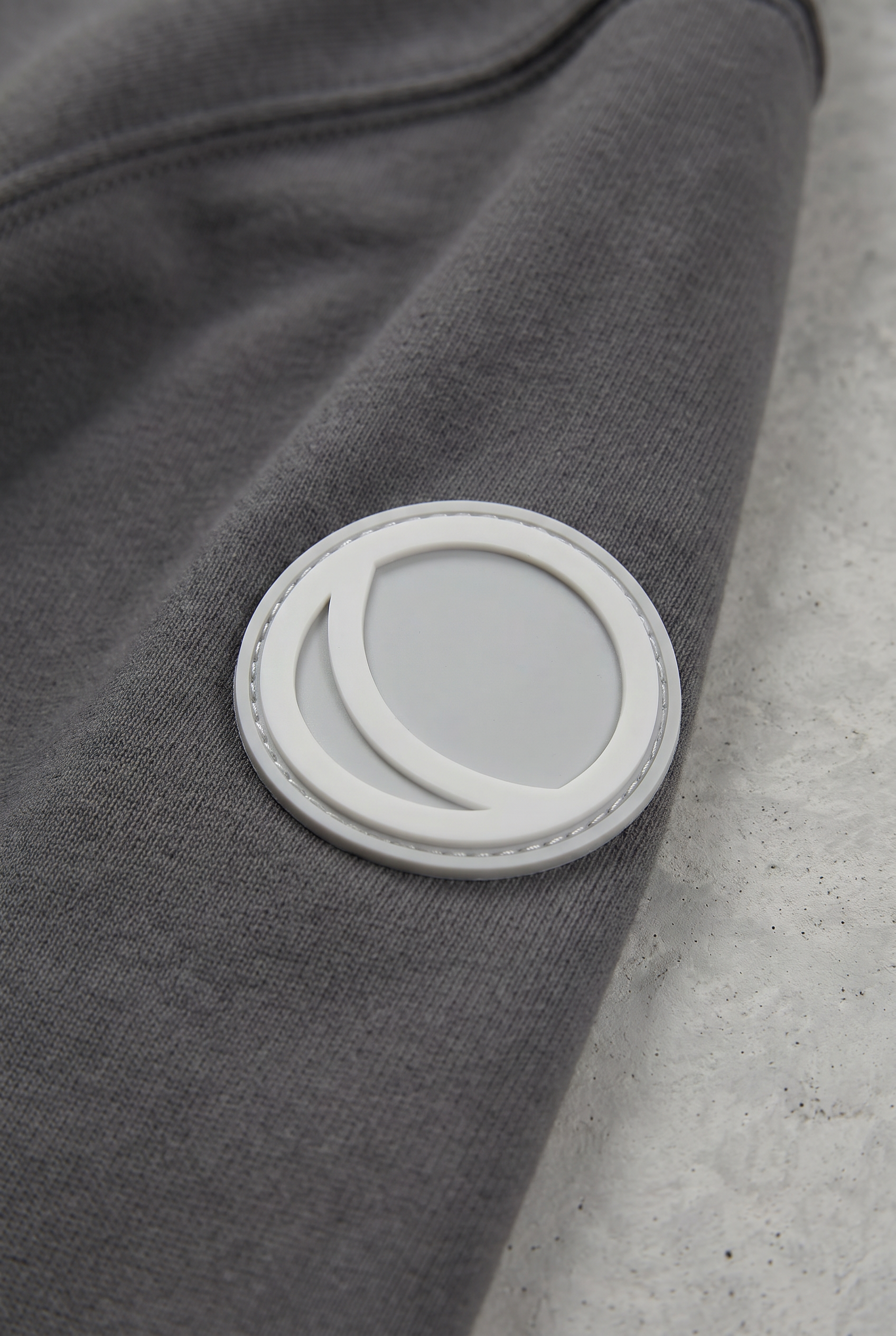 Full-Zip Graphite 12LUNES, detail du patch